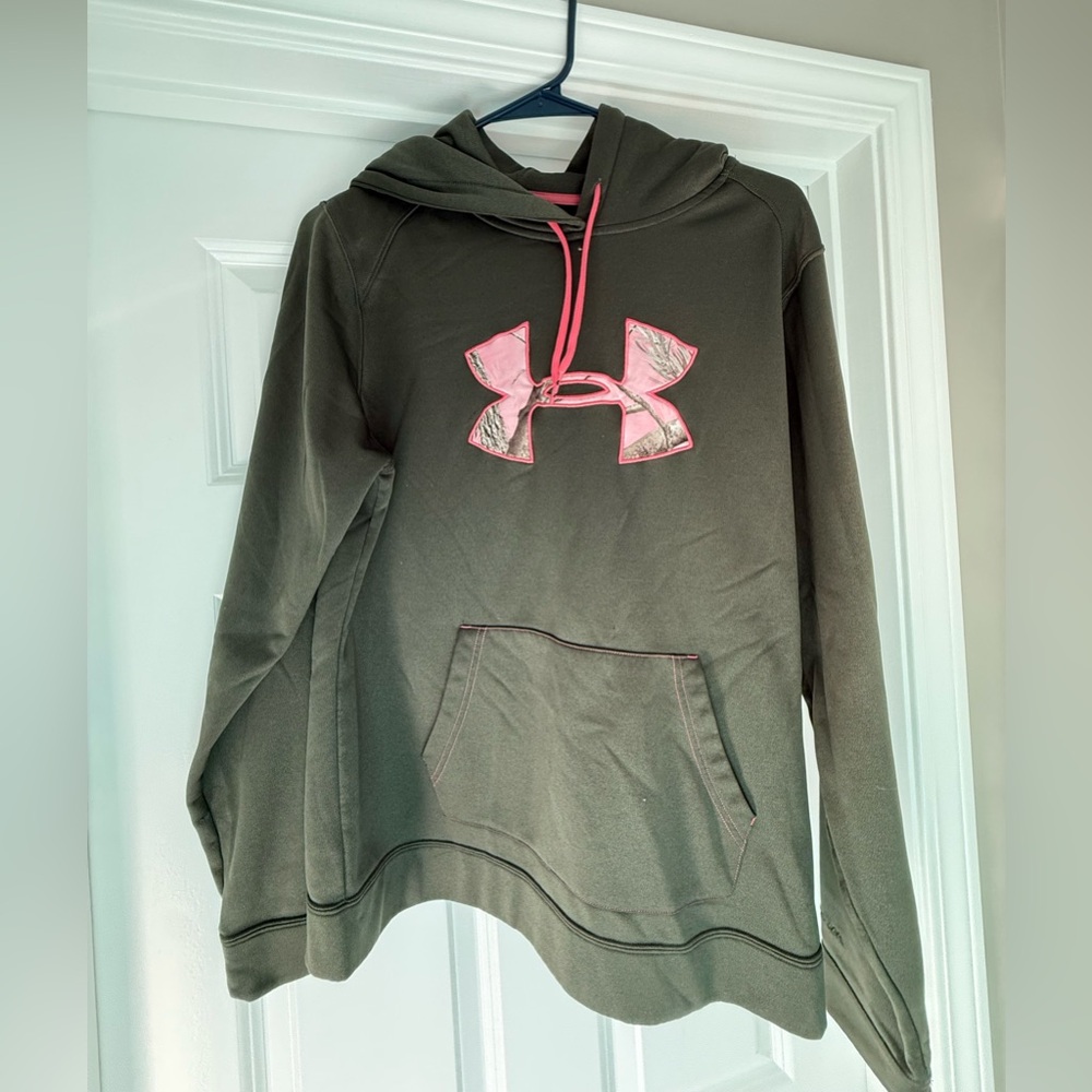 Under Armour Army Green Hoodie with Pink Emblem - bad ligthing